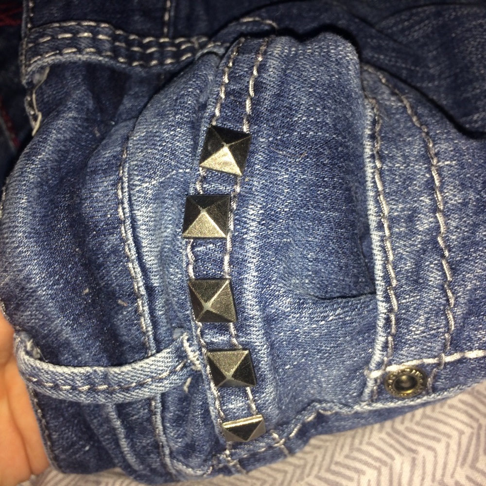 Skinny Jeans 🌸 - Picture 3 of 6